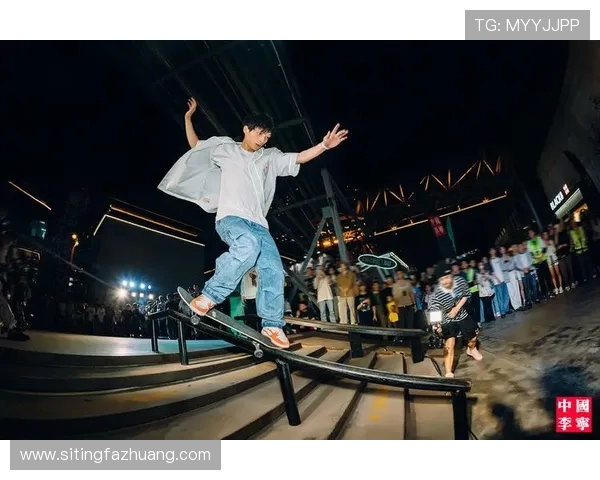 成都滑板队在全国滑板耐力排行榜中荣获第二名的佳绩引发关注 成都滑板队在全国滑板耐力排行榜中荣获第二名的佳绩引发关注