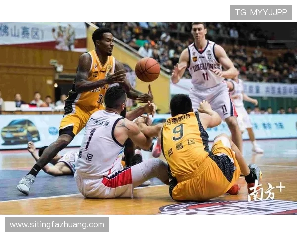 青岛国信鏖战广州龙狮展开激烈对决 双方誓言全力争胜力求突破 青岛国信鏖战广州龙狮展开激烈对决 双方誓言全力争胜力求突破