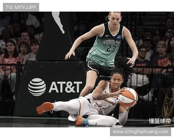 2018年WNBA季后赛自由队与王牌队激战回顾与精彩瞬间分析