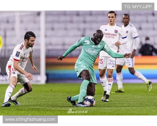 2018年里昂与昂热激战回顾:精彩瞬间与赛季影响分析 2018年里昂与昂热激战回顾:精彩瞬间与赛季影响分析